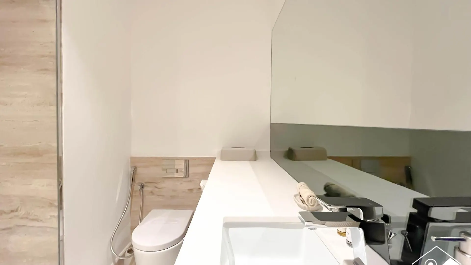 Luxury At Sterling East Studio With Park Views Dubai