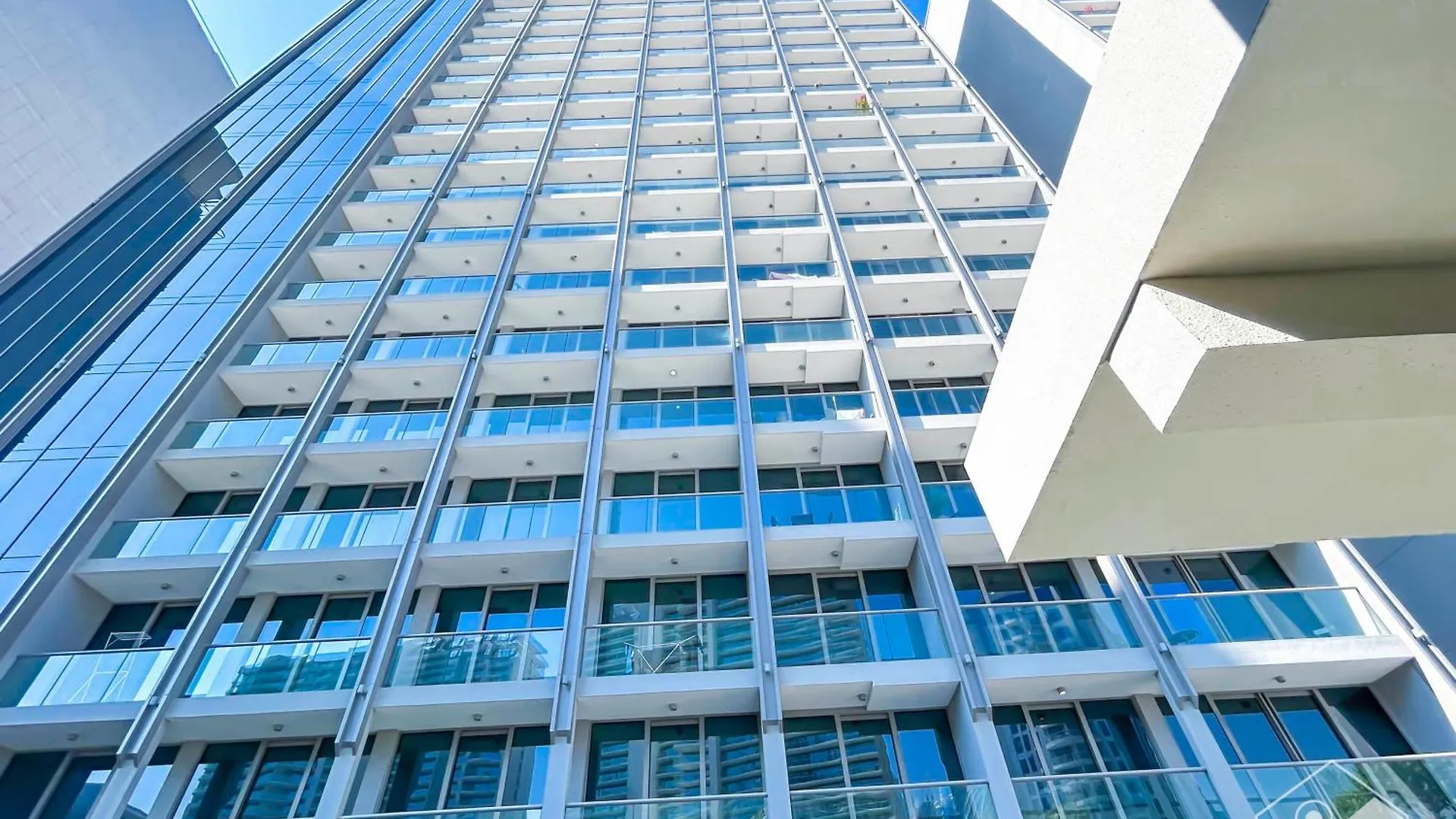 Luxury At Sterling East Studio With Park Views Dubai 0*,