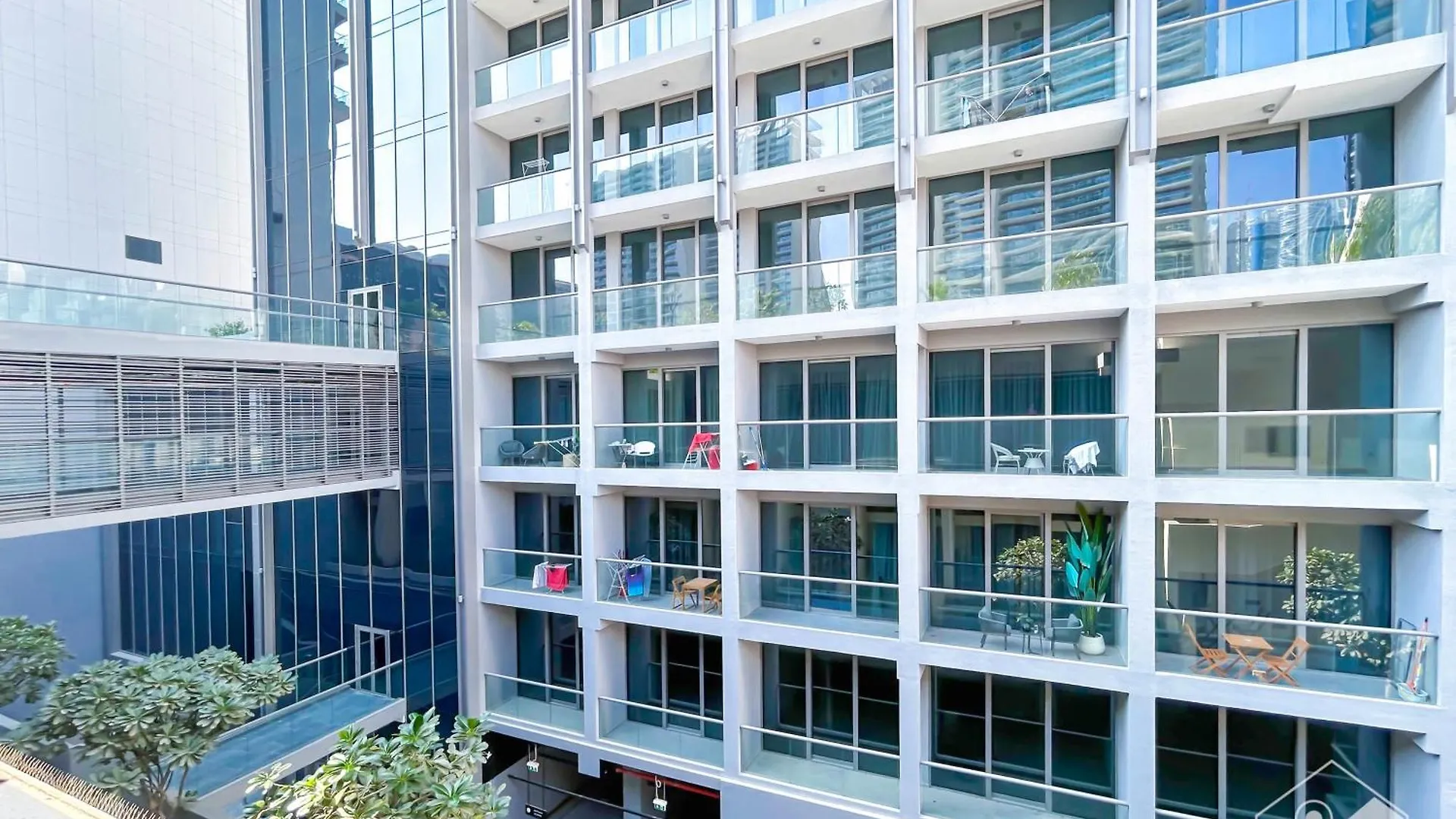 Luxury At Sterling East Studio With Park Views Dubai